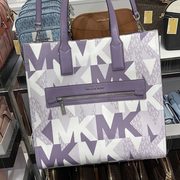 Michael Kors Kenly Orchid Haze Multi Large NS Tote - Picture 16 of 16